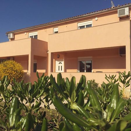 Sunny Rock Volme Apartments Банджоле Номер фото