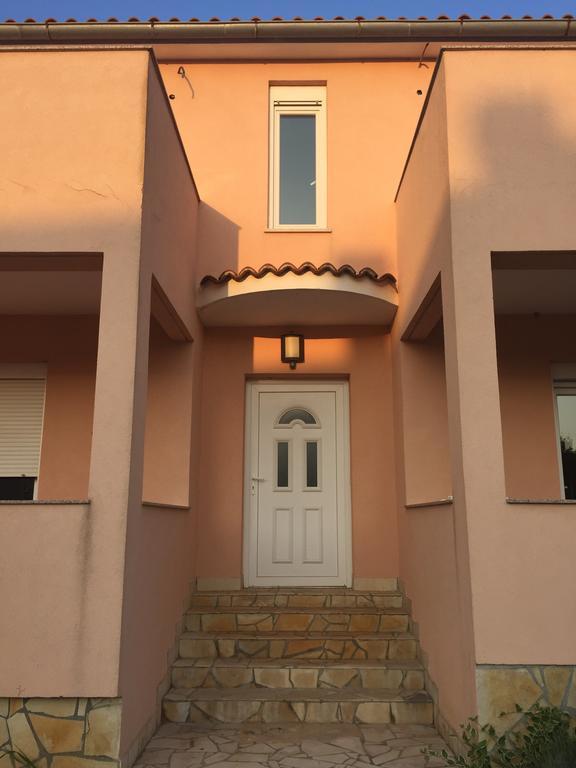 Sunny Rock Volme Apartments Банджоле Экстерьер фото