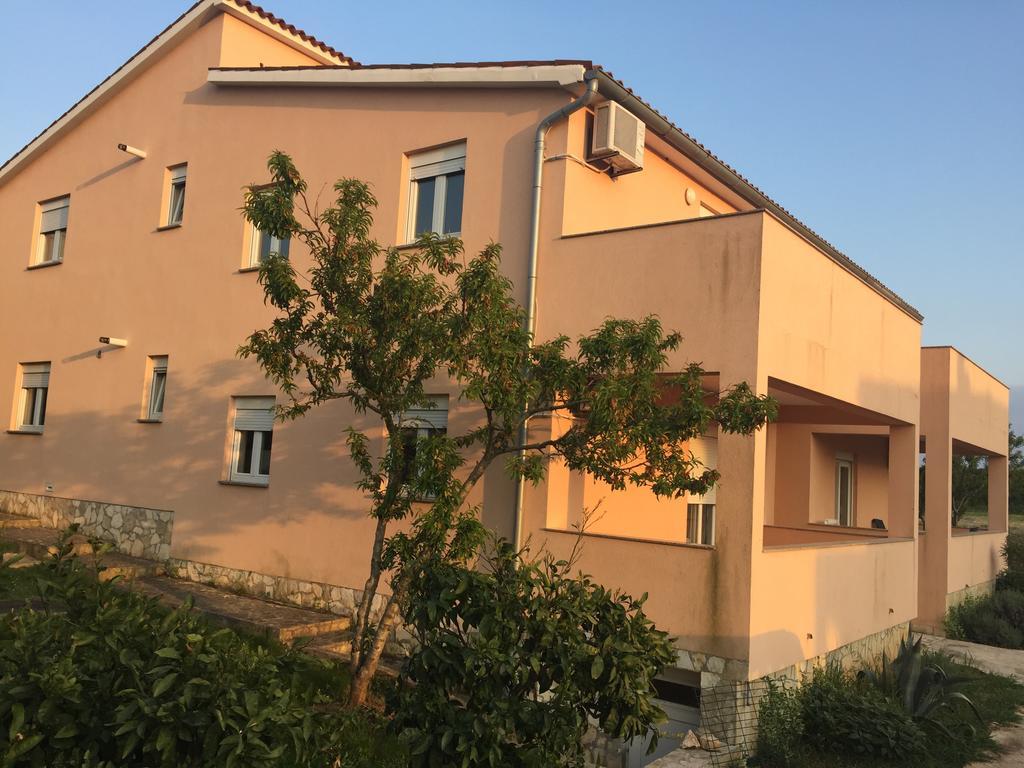 Sunny Rock Volme Apartments Банджоле Экстерьер фото